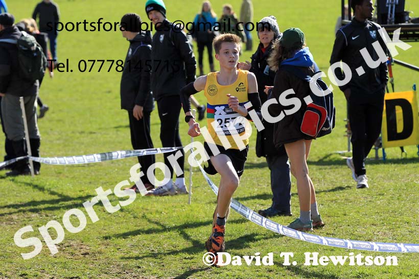 Mens Under-17s 2022 CAU Inter Counties Cross Country, Prestwold Hall, Loughborough.  Photo: David T. Hewitson/Sports for All Pics